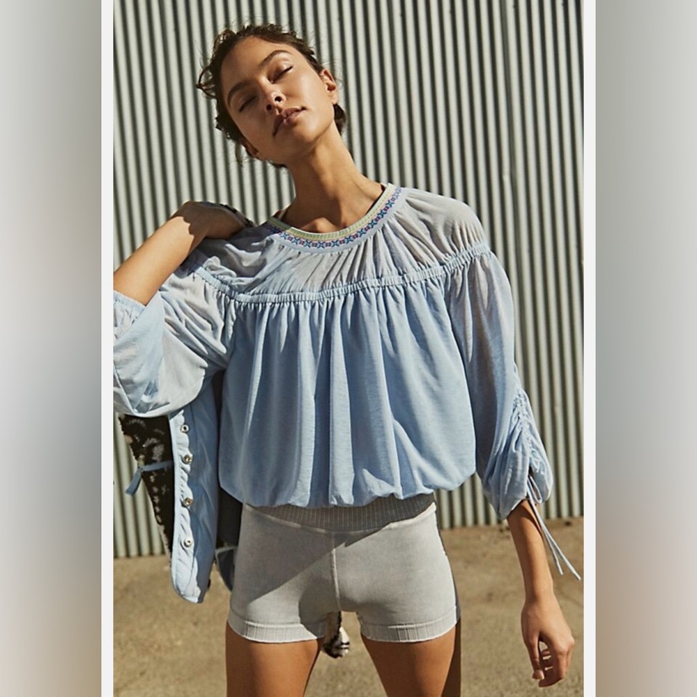 Free People movement Sun Blissed Long sleeve top size small NWOT blue
